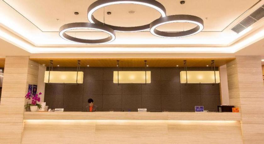 Hotel Ibis Dongguan Dongcheng Esterno foto