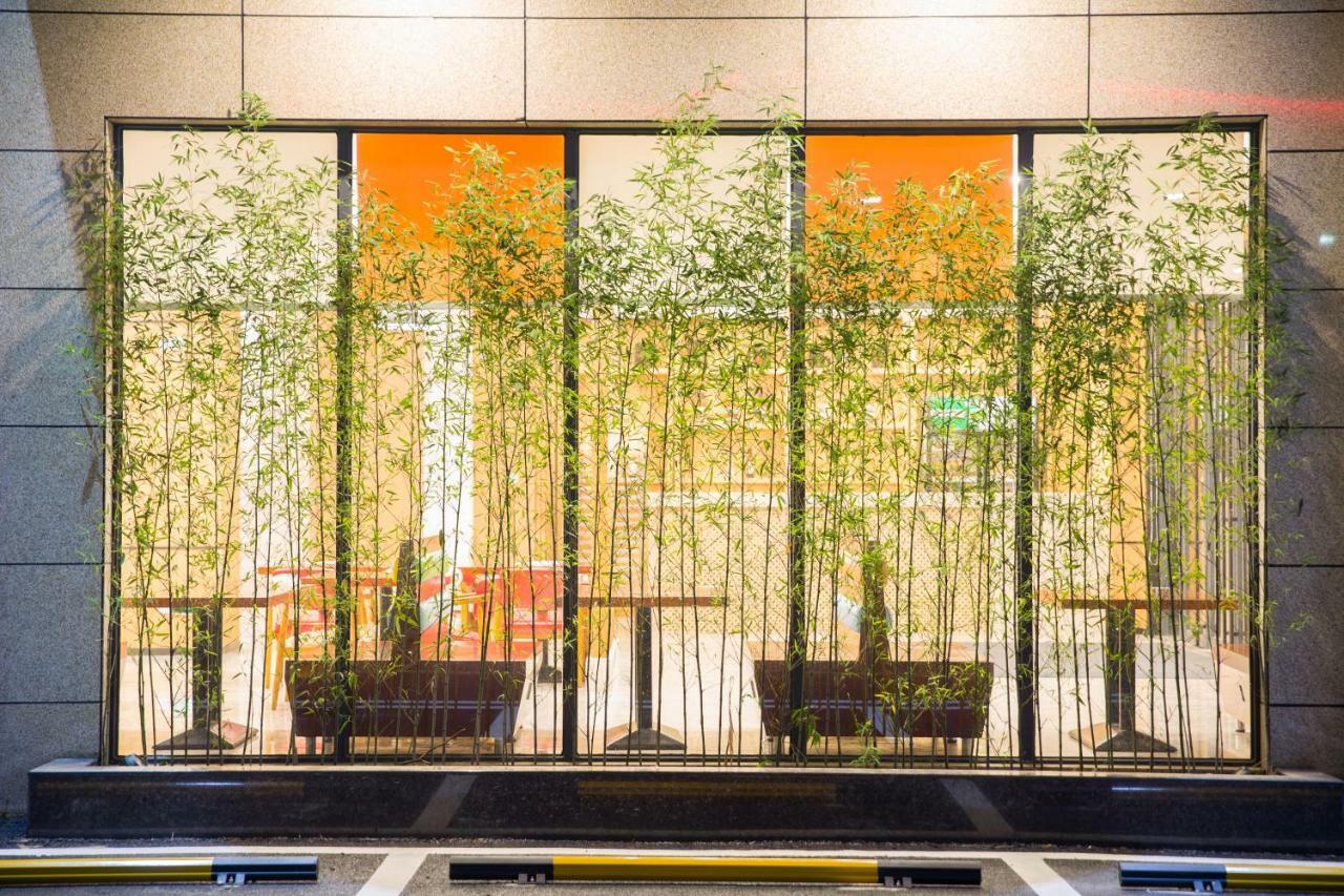 Hotel Ibis Dongguan Dongcheng Esterno foto