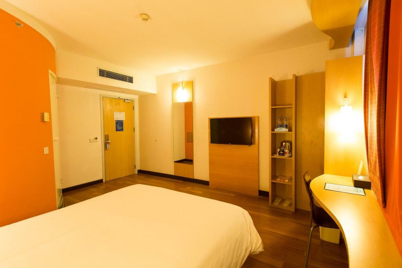 Hotel Ibis Dongguan Dongcheng Esterno foto